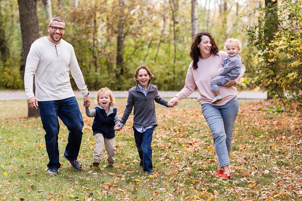 st. louis park family photography - laughing
