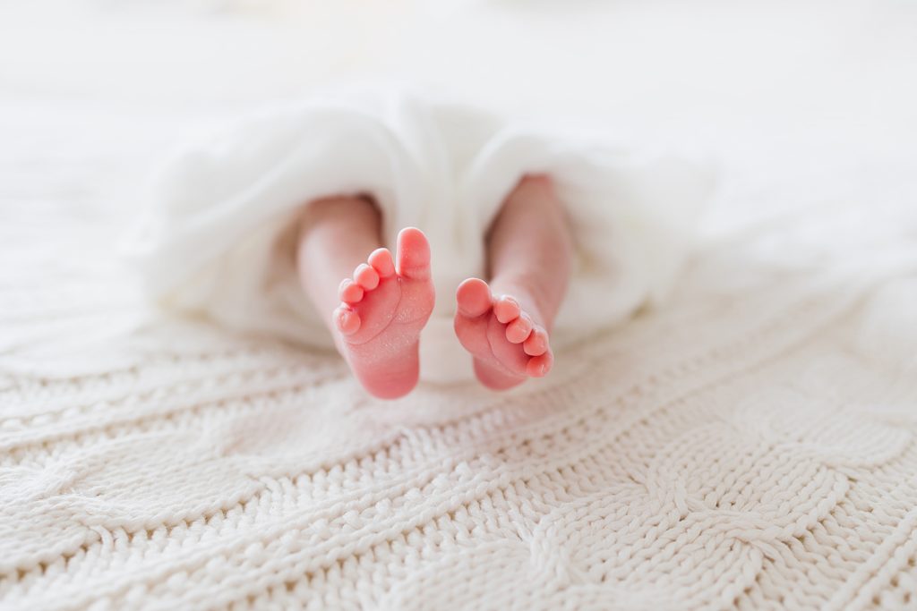 Eden Prairie Newborn Photos Toes